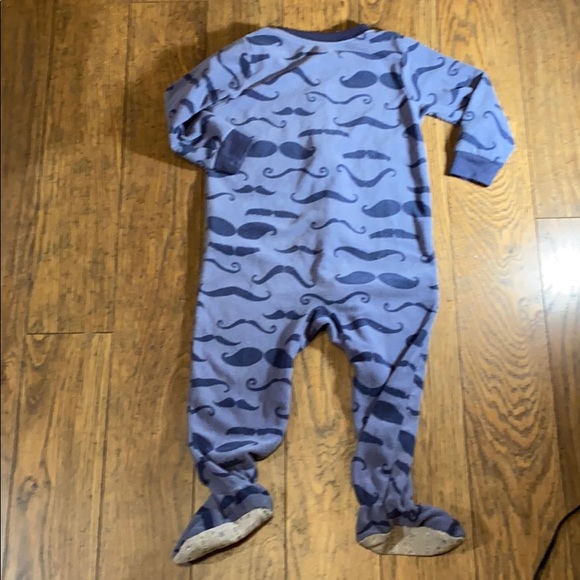 Boys 2T PJs - Picture 2 of 4